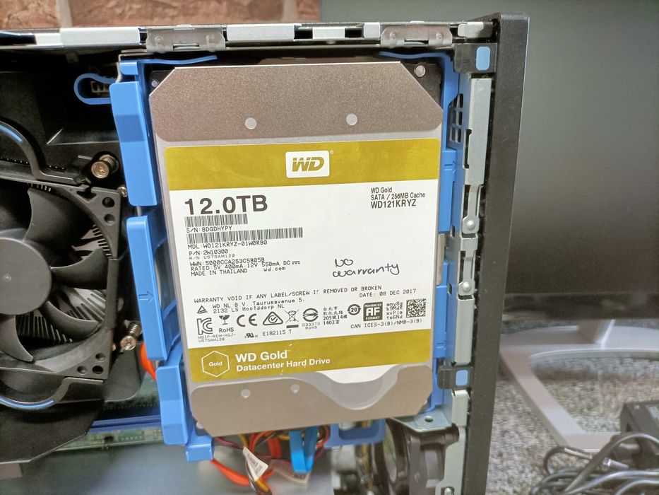 Dell Optiplex 7040 core i7Vpro RAM 16GB ddr4 disco 12 Terabytes