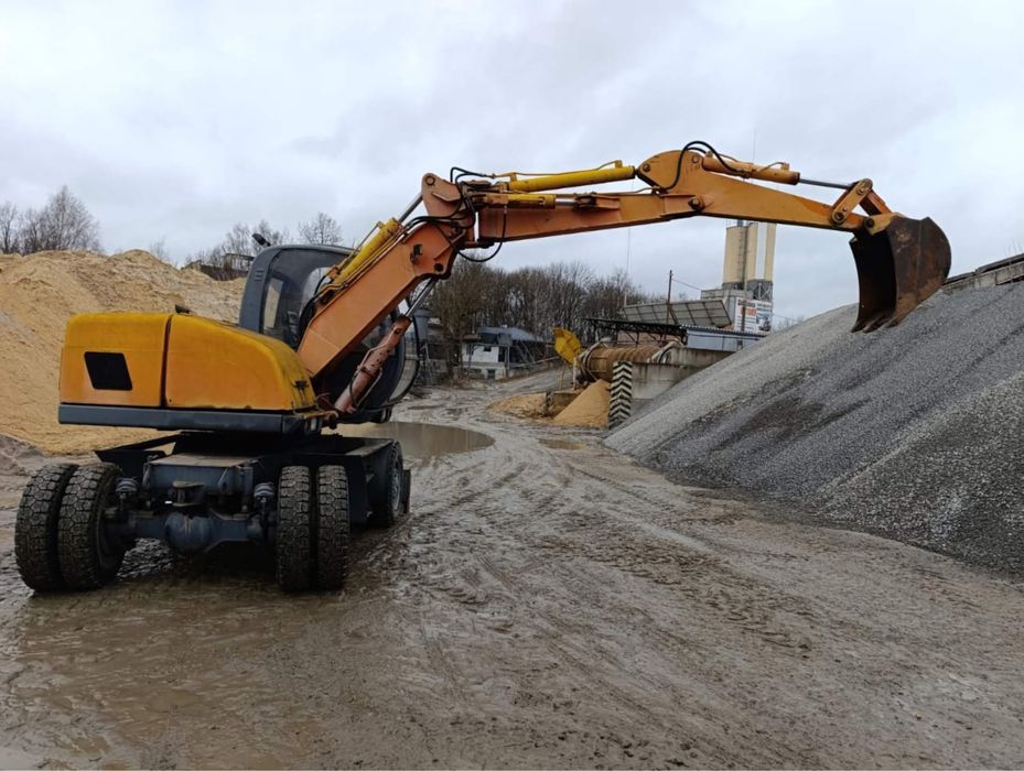 Екскаватор ТВЭКС ЕК-8