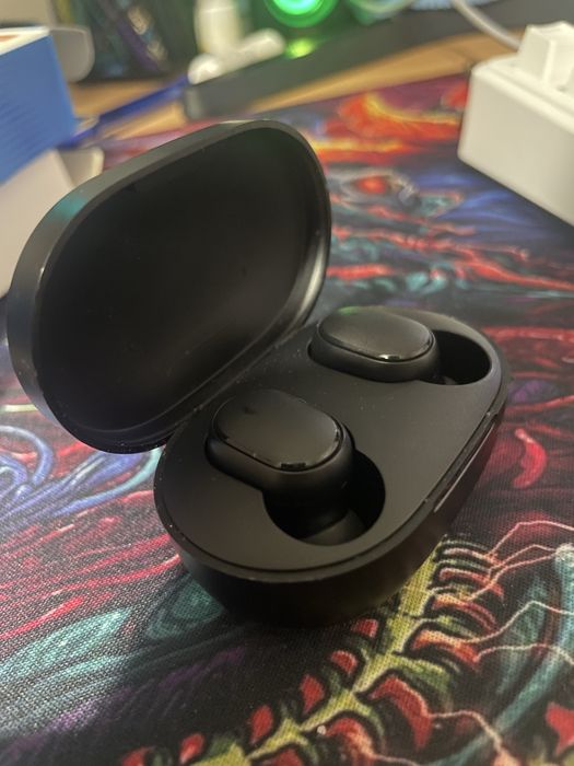 Продам безпровідні навушники Xiaomi