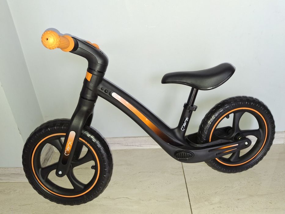 Rowerek biegowy dziecięcy MoMi