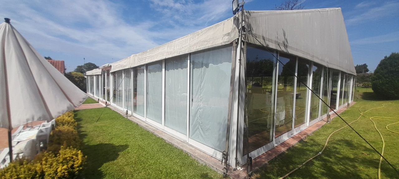 Novo preço ! Para desocupar ! Grande tenda com portas vidro com 300 m2