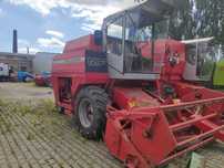 Комбайн Massey Ferguson 16