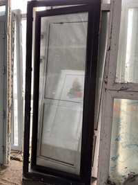 Okno balkonowe PCV ciemny brąz 227/86