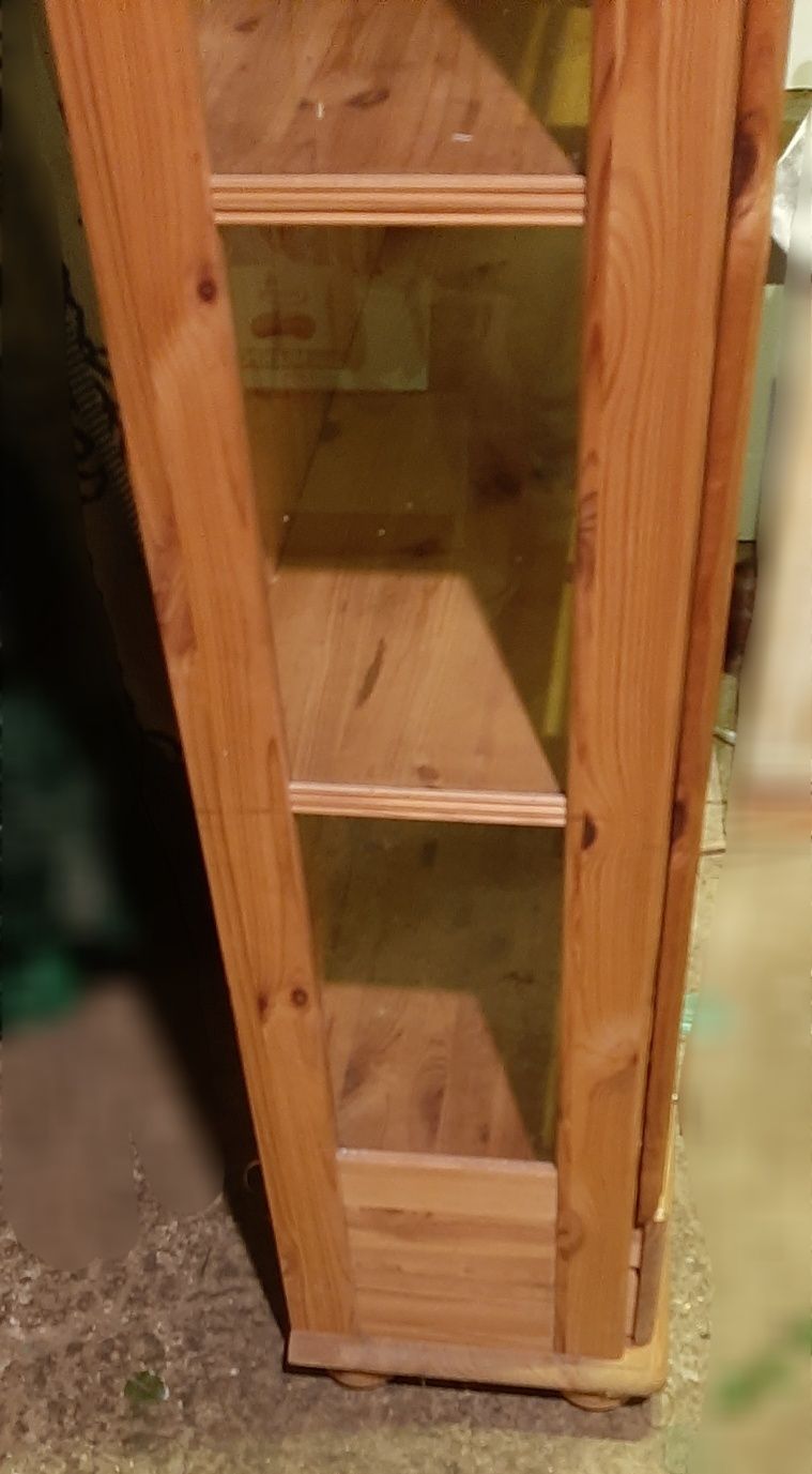 Szafa drewniana przeszklona z półkami i szufladą