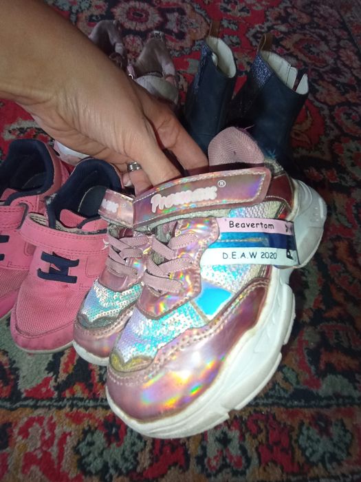 Кросівки , кросовки