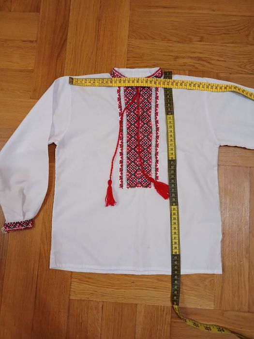 Вишиванка б/В  для хлопчика на3-4 роки