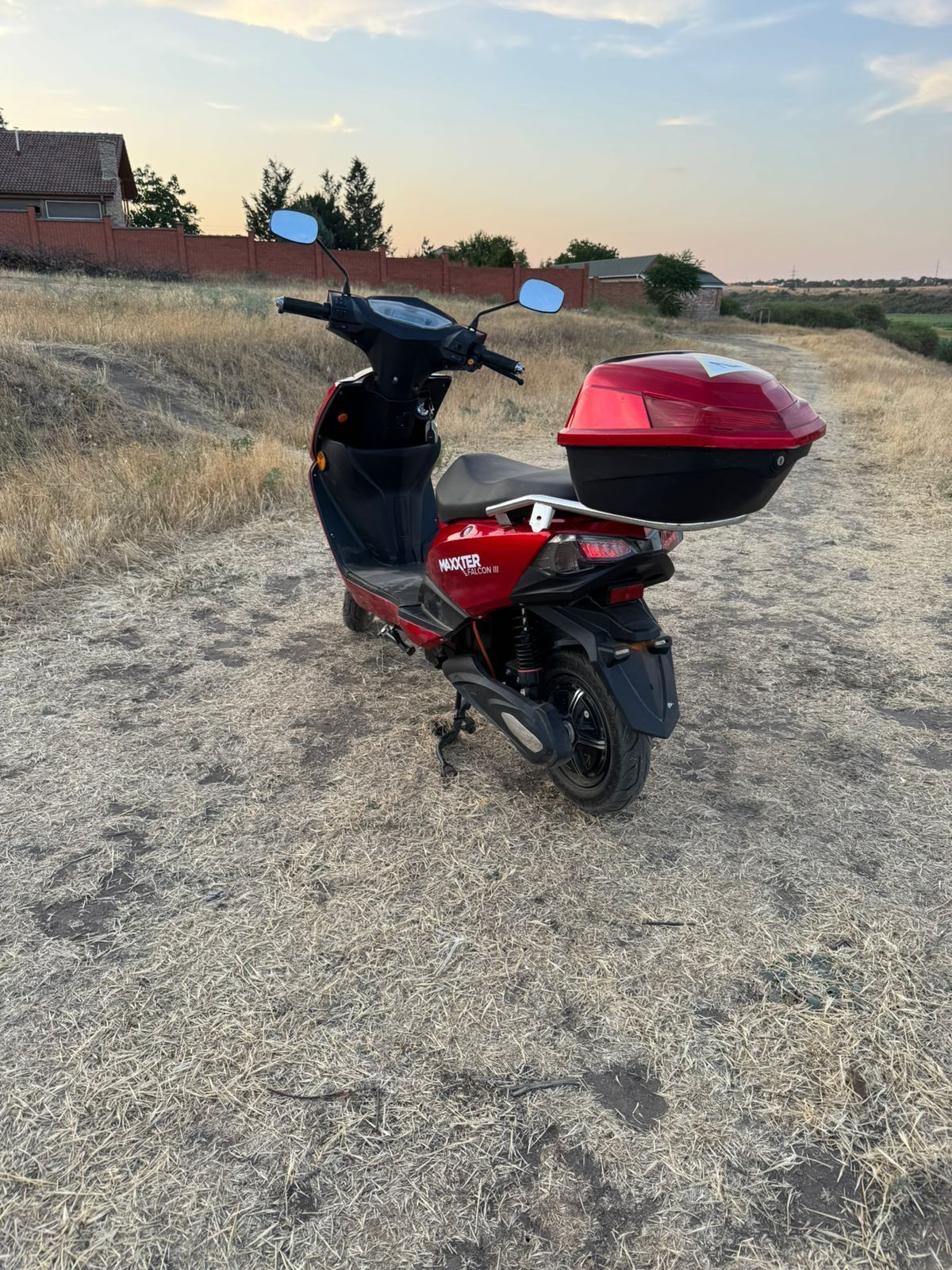 Електро скутер Maxxter Falcon 3
