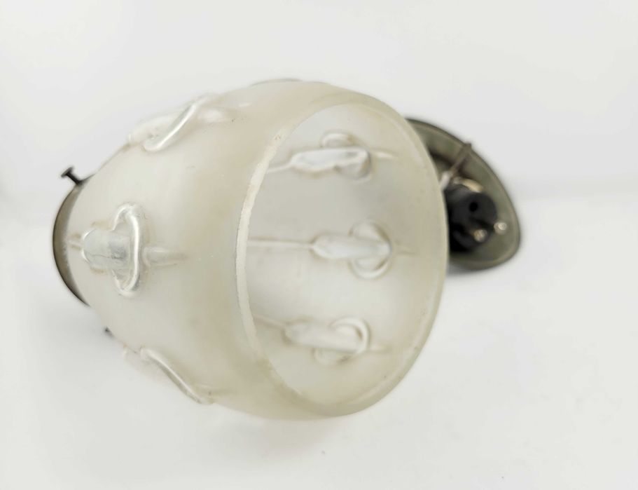 Stara lampa sufitowa z mosiężną oprawką i porcelanką – długość 42 cm