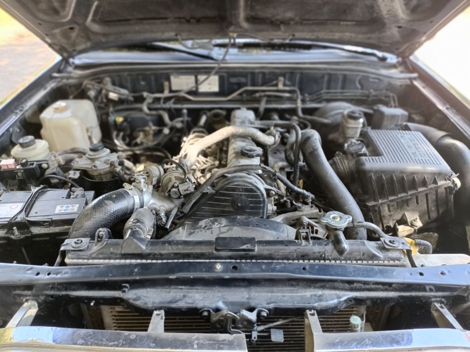 Vendo Mazda b 2500 4x4 cabine dupla como nova recebo retoma