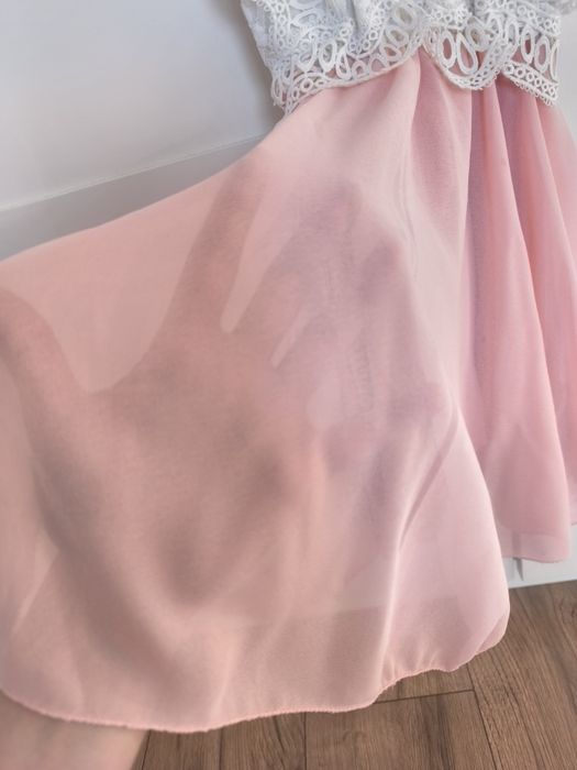 Sukienka dla dziewczynki 98/104 idealna na komunię