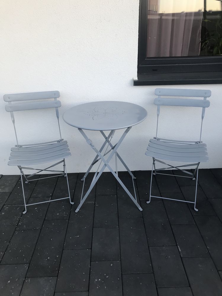 Zestaw taras ogród stolik + 2 krzesła, poduszki