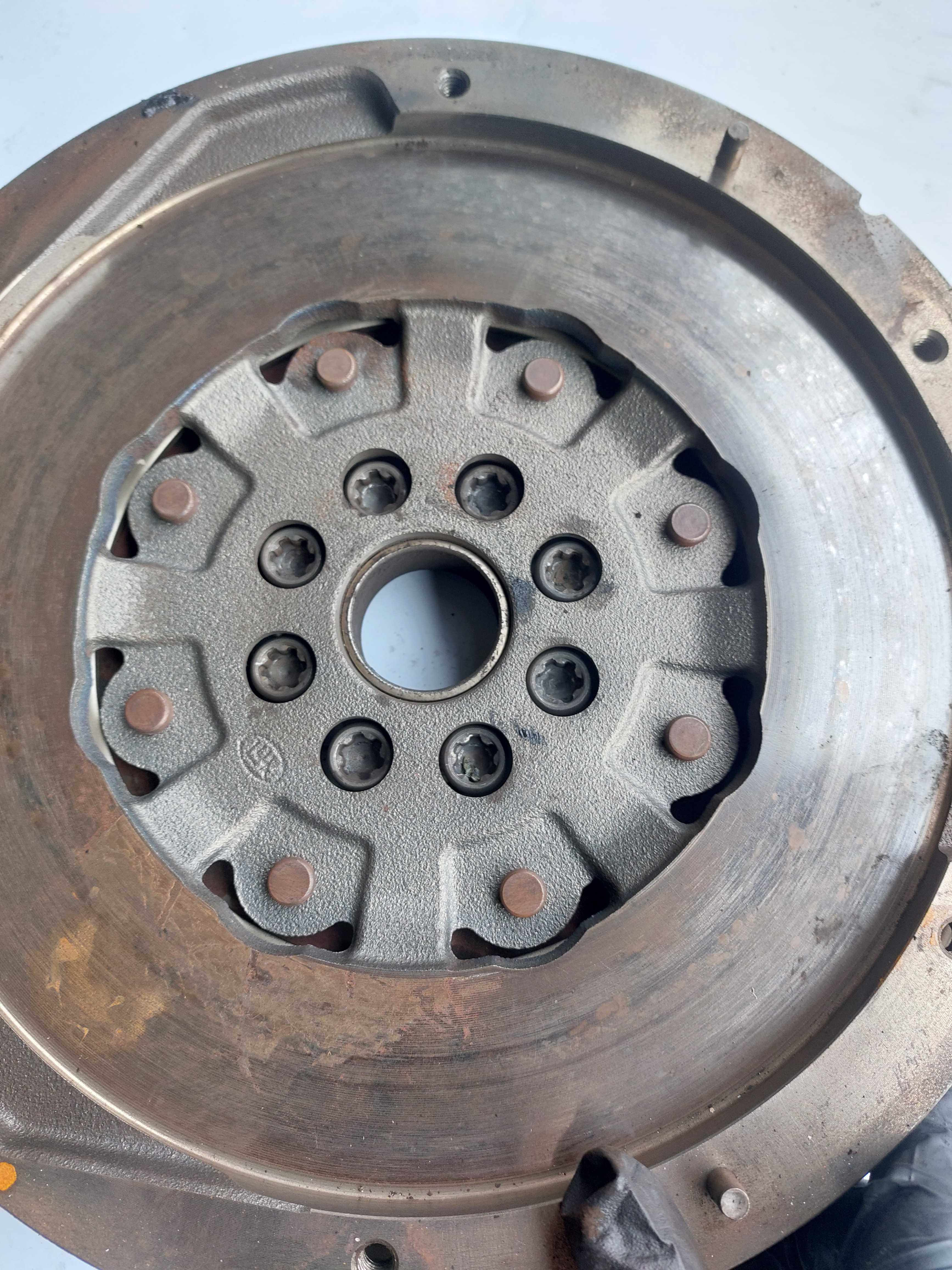 Dwumasa Sprzegło Renault Laguna III 2.0 DCI 07-11.r 6 Biegow BDB