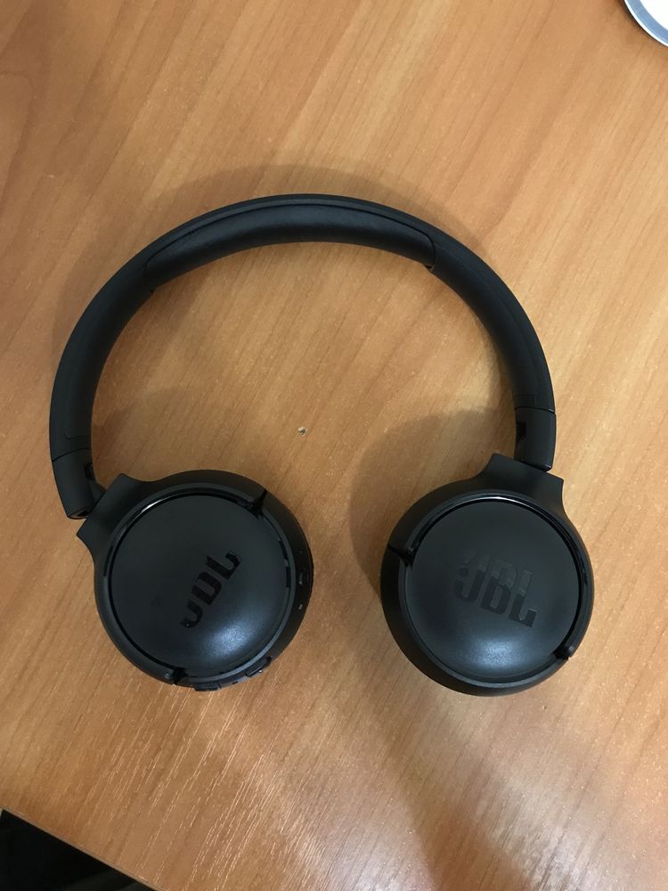 Подам беспроводные наушники jbl 510bt