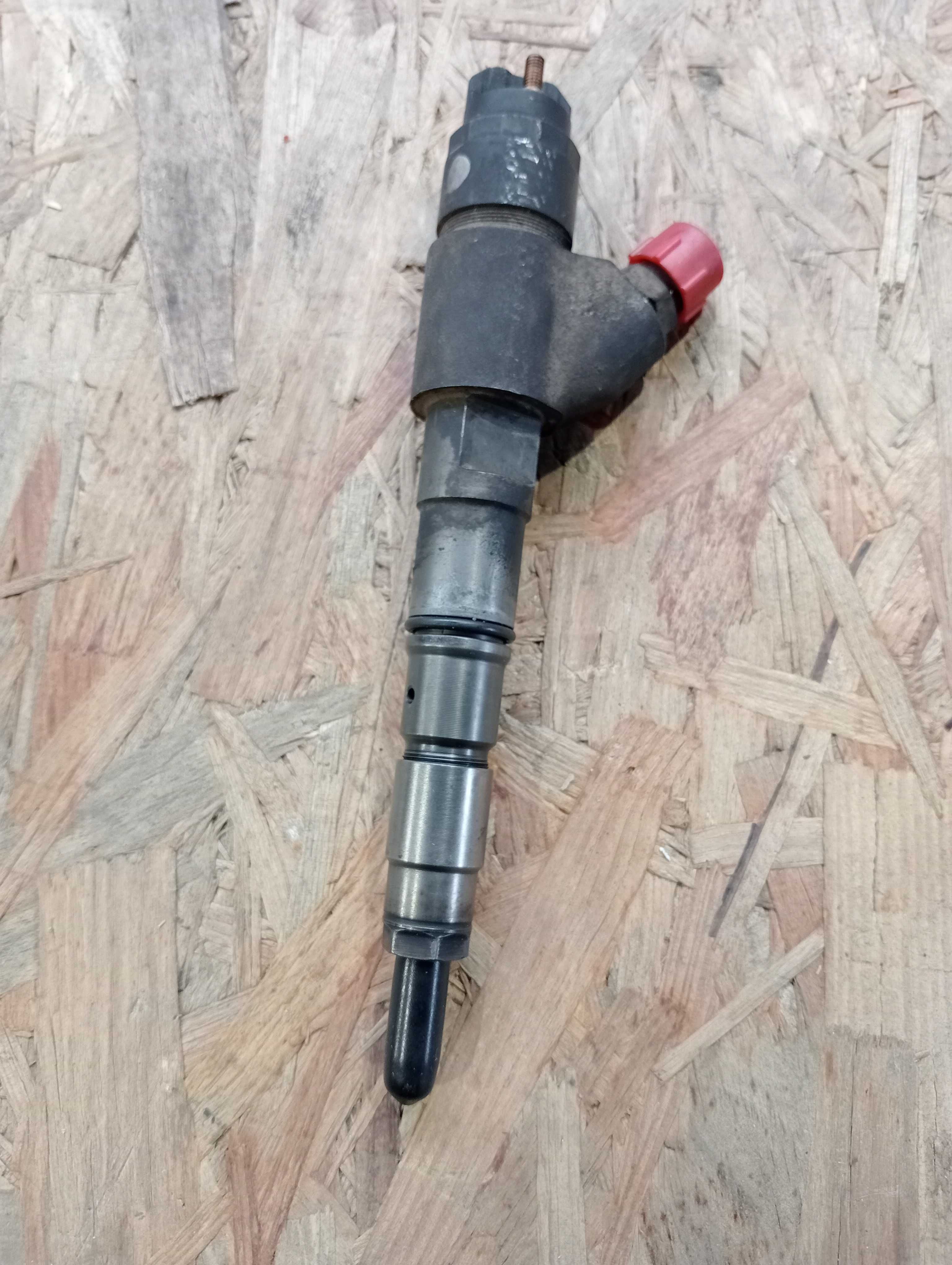 wtryskiwacz paliwa Deutz-Fahr Agrotron iron 0429.0987 uszkodzony