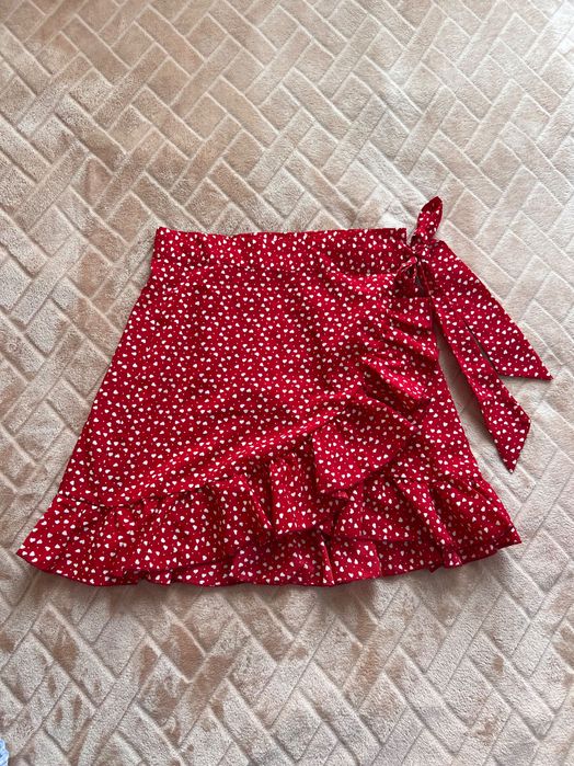 Letnia krótka spódnica