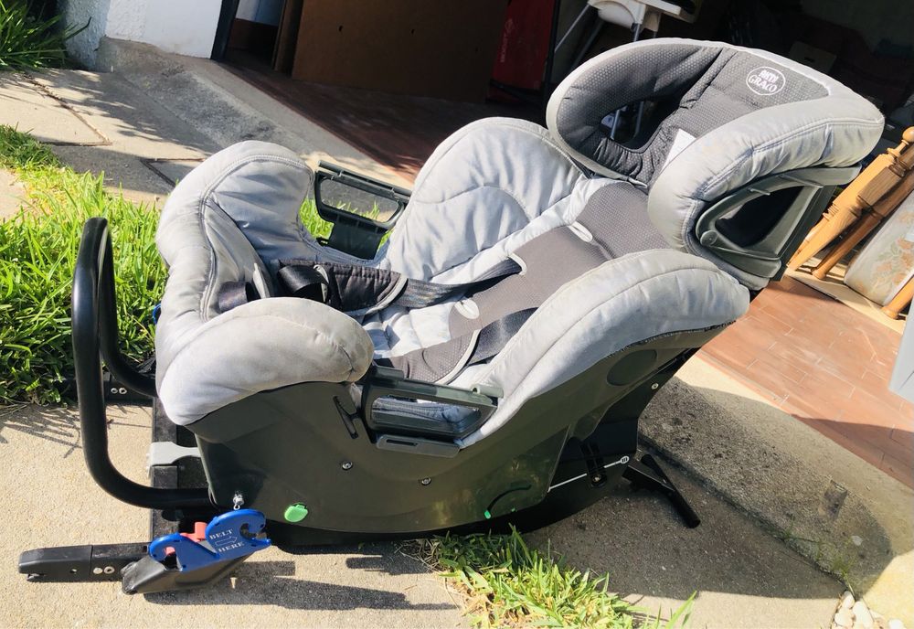 Cadeira Bebé Auto Akta graco (isofix) dos 0-18 Kg (até aos 4 anos )