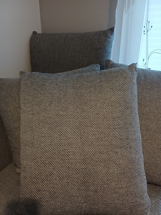 Kanapa z pojemnikiem rozkadana