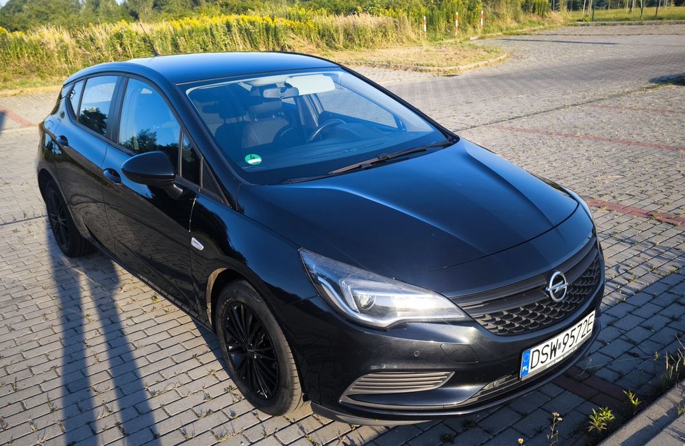 Opel Astra K 1.0 benzyna, niski przebieg