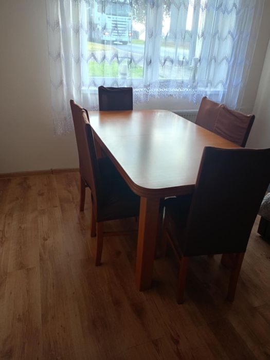 Sprzedam stół +6 krzeseł