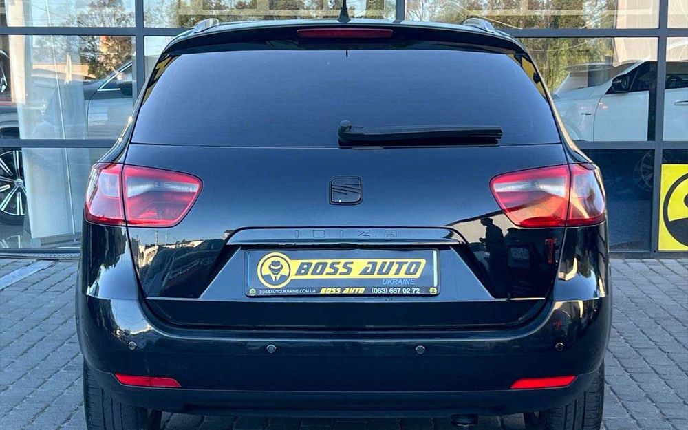 Seat Ibiza 2011 року