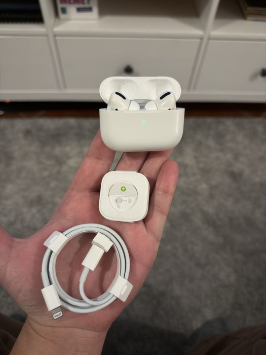 Apple AirPods Pro (1ª Gen)