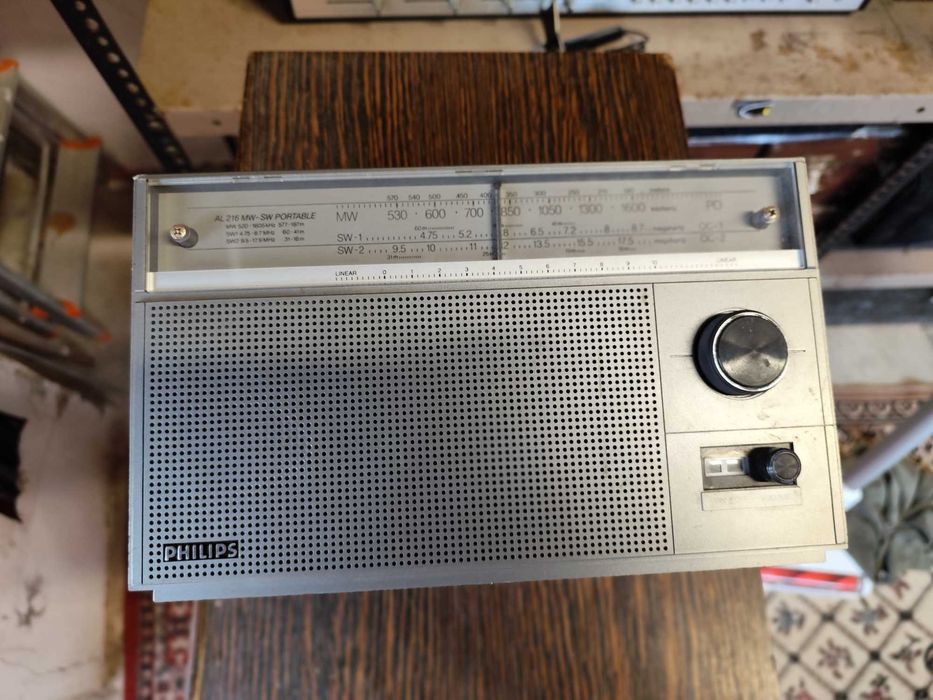 Rádio Phillps AM/MW e, SW.
