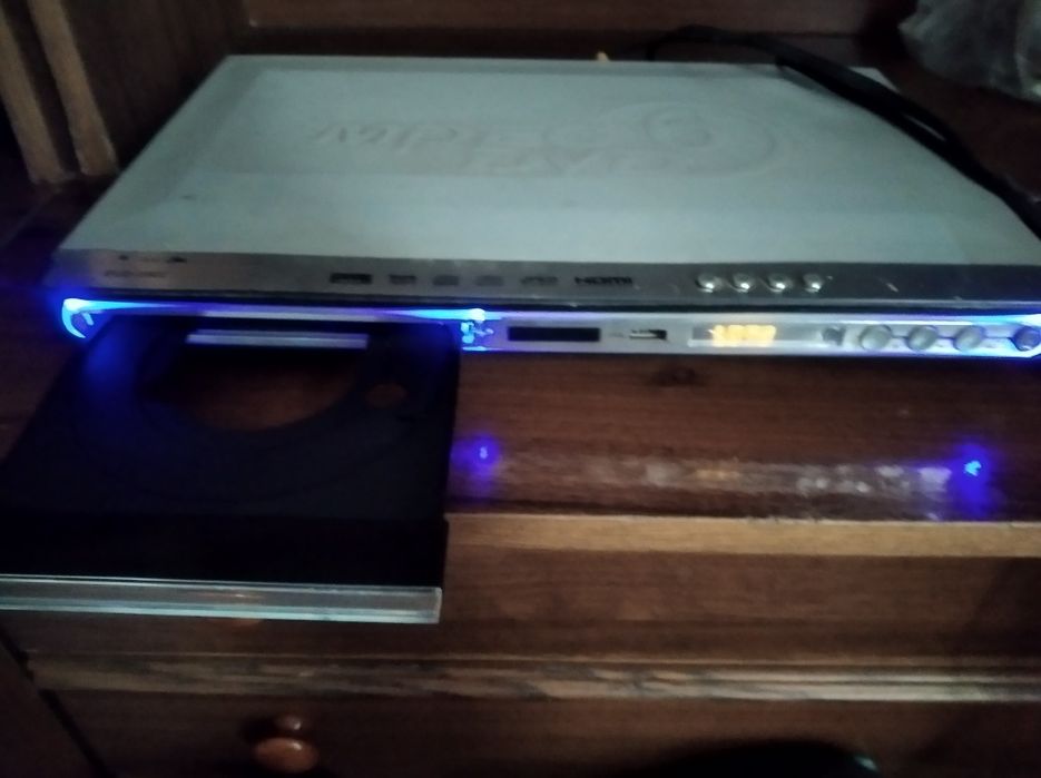 Продам дівіді робочий MPEG6DVD