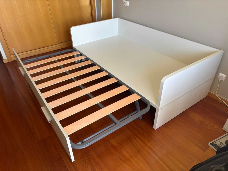 Mobilia de quarto de solteiro completa - Quarto Colorido