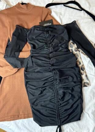 Сукня Prettylittlething