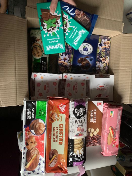 Zestaw słodyczy rafaello 3 śliwki w czekoladzie itp