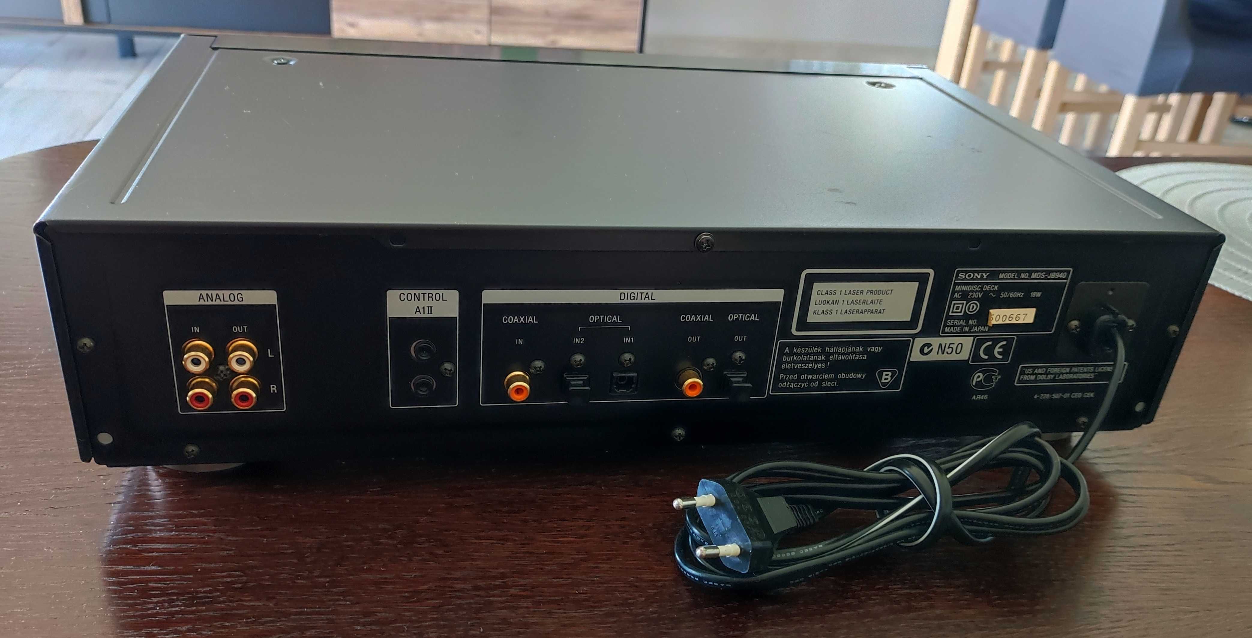 Odtwarzacz MiniDisc SONY MDS-JB940 QS z pilotem