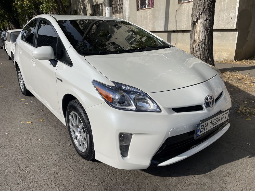 Сдам в аренду Toyota Prius гибрид