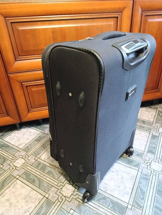 Валіза чемодан на колесах з ручкою Вінкс новий