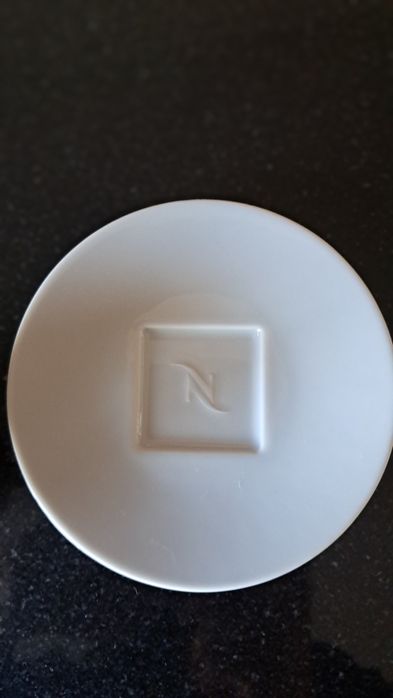 2 chávenas nespresso porcelana