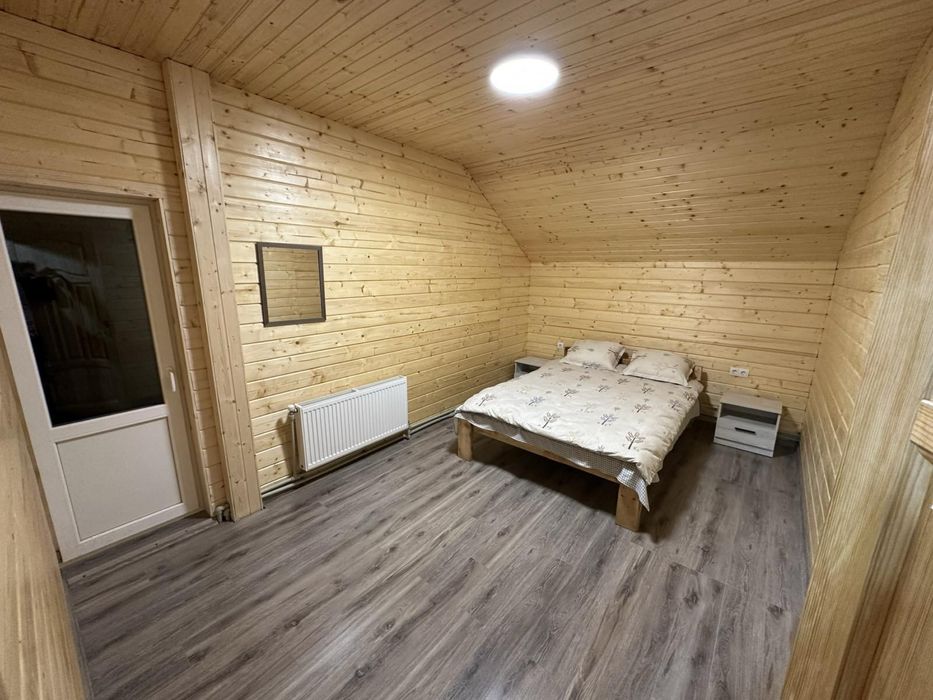 Славсько у центрі будинок! Без власників!Чан !Подова оренда житла!