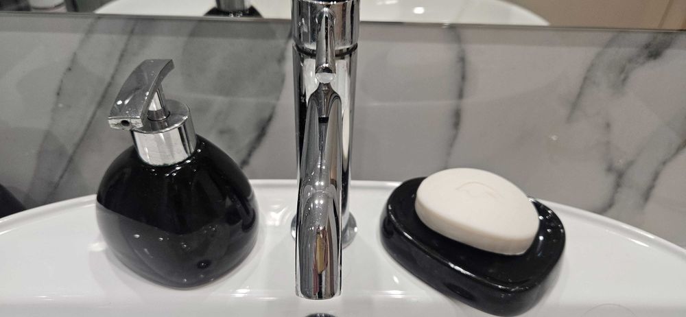 Vendo conjunto wc praticamente novo