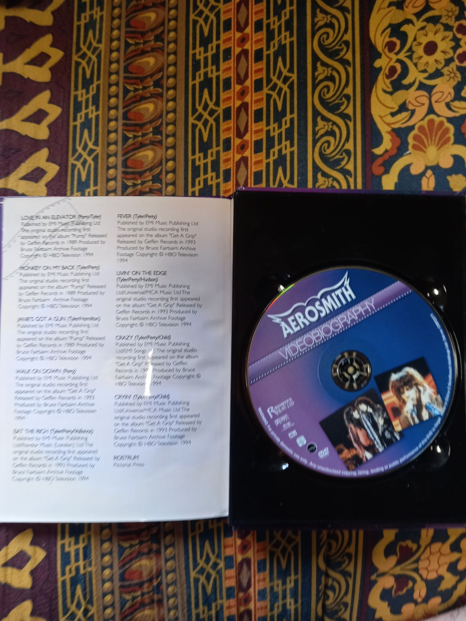 Aerosmith видеобиография DVD & BOOK