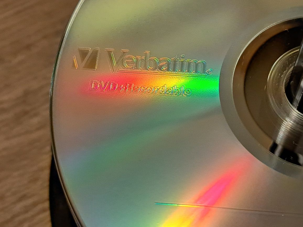 Диски Verbatim.  CD-R,  DVD-RW