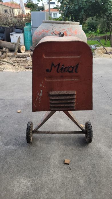 Betoneira Miral bom estado