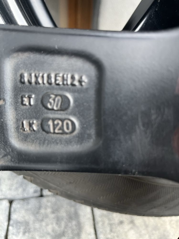 Felgi 18 z oponami letnimi