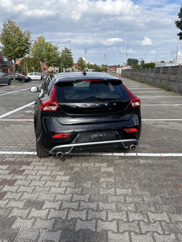 VOLVO V40 2013 r-design