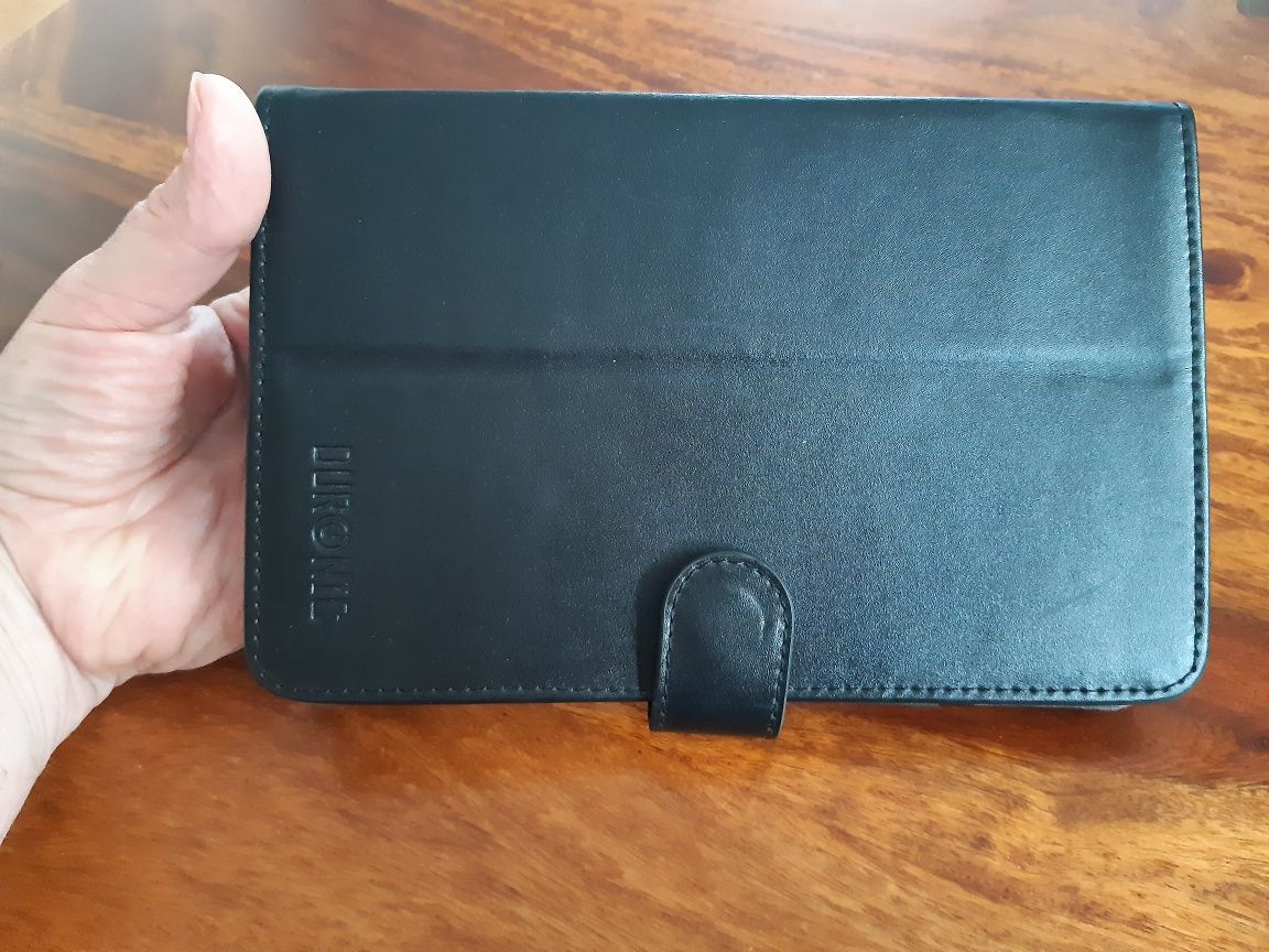 Czarne Etui na tablet