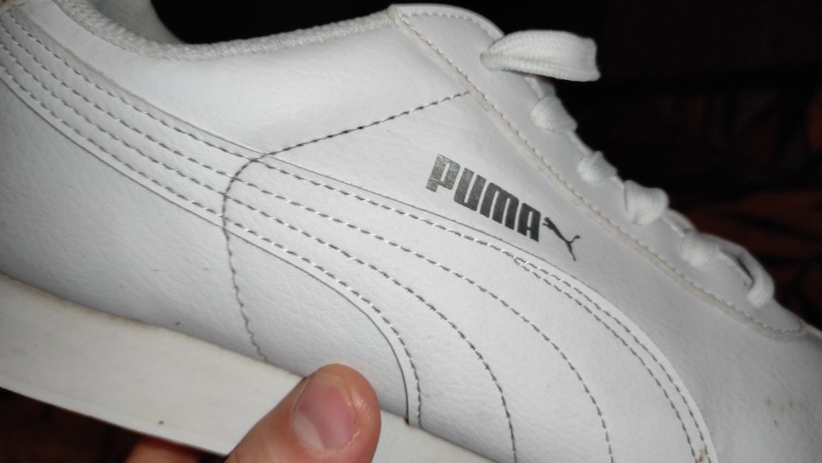 Кроссовки Белые от PUMA 41/26.5см.