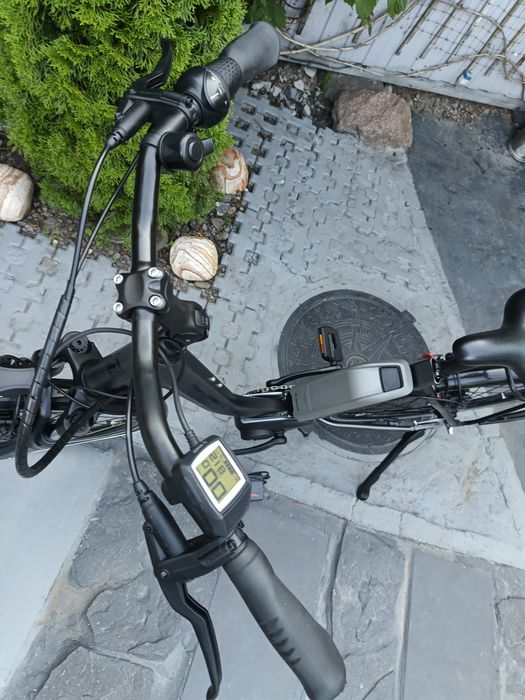 Електровелосипед новый Triumph Bosch Германия планетарка с зарядным