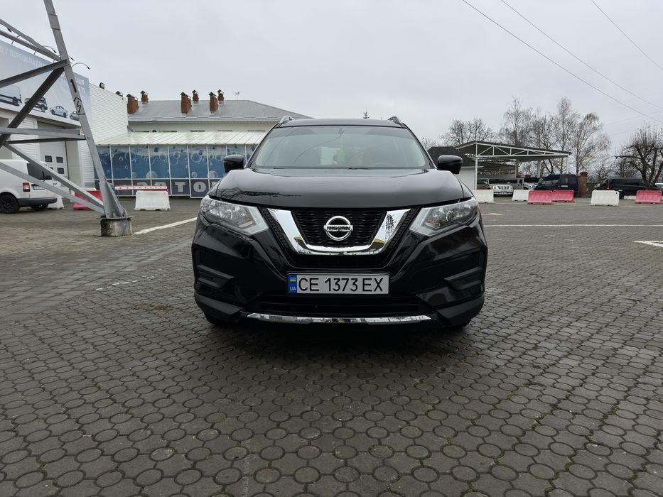 Nissan Rogue Hybrid 2017 року