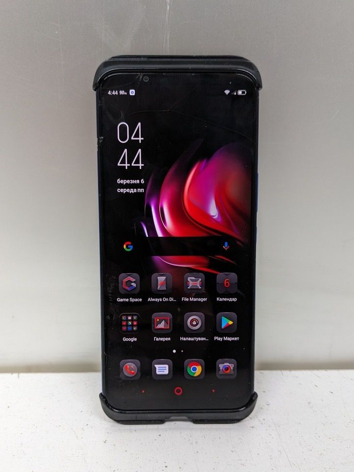 Смартфон для геймеров ZTE Nubia Play 5G 8/256GB (NX561J) потертости