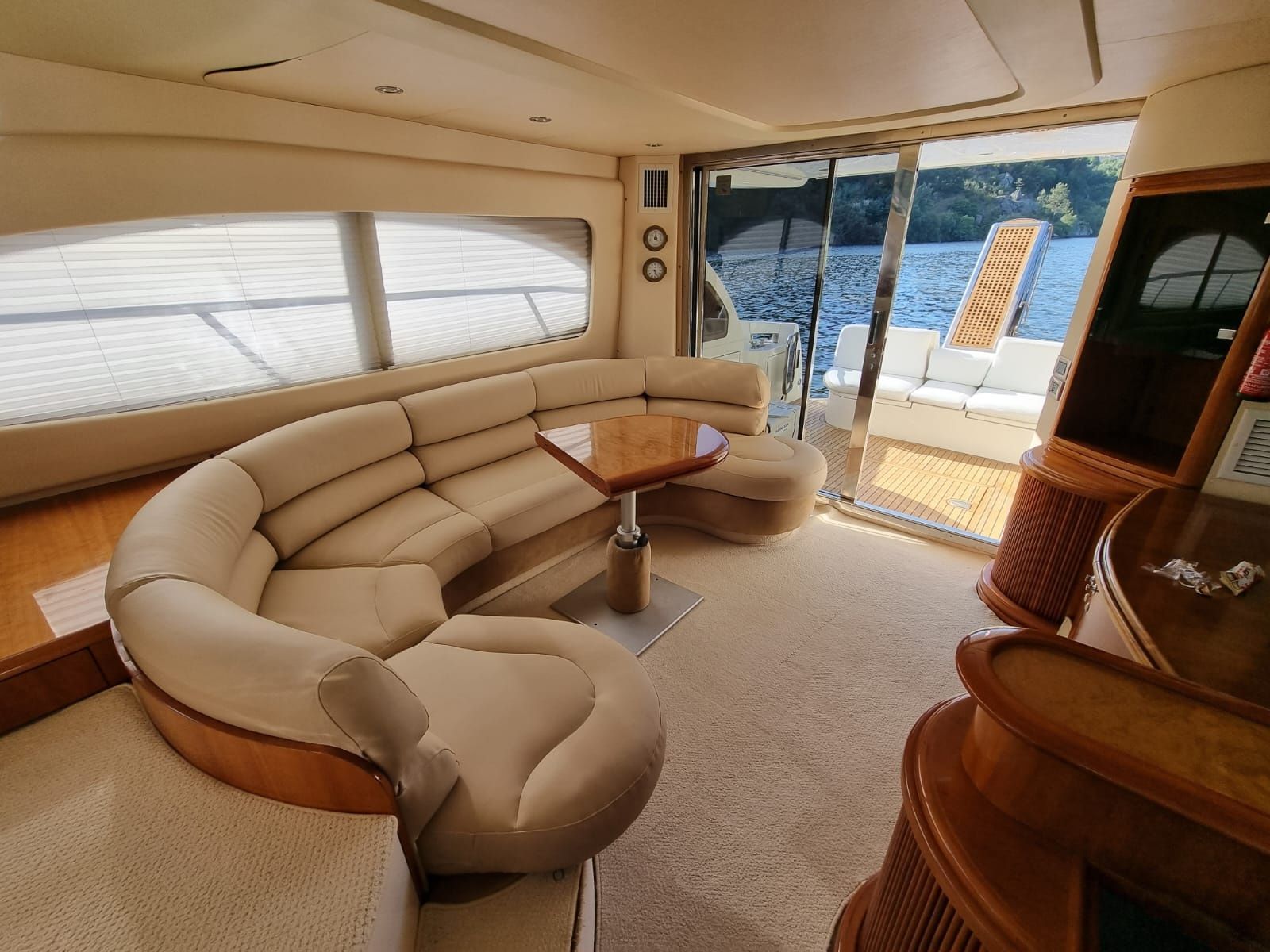 Azimut 46 flybridge