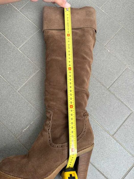Botas camurça castanhas c/ salto (38)