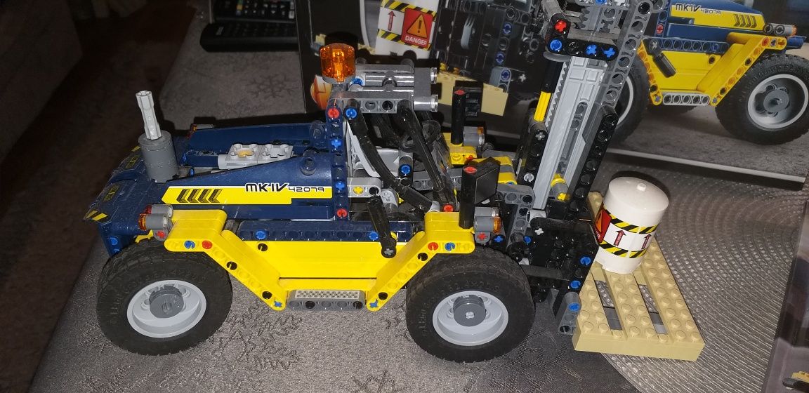 LEGO Technic 42079 Wózek Widłowy