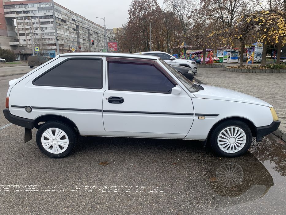 Автомобіль таврія нова